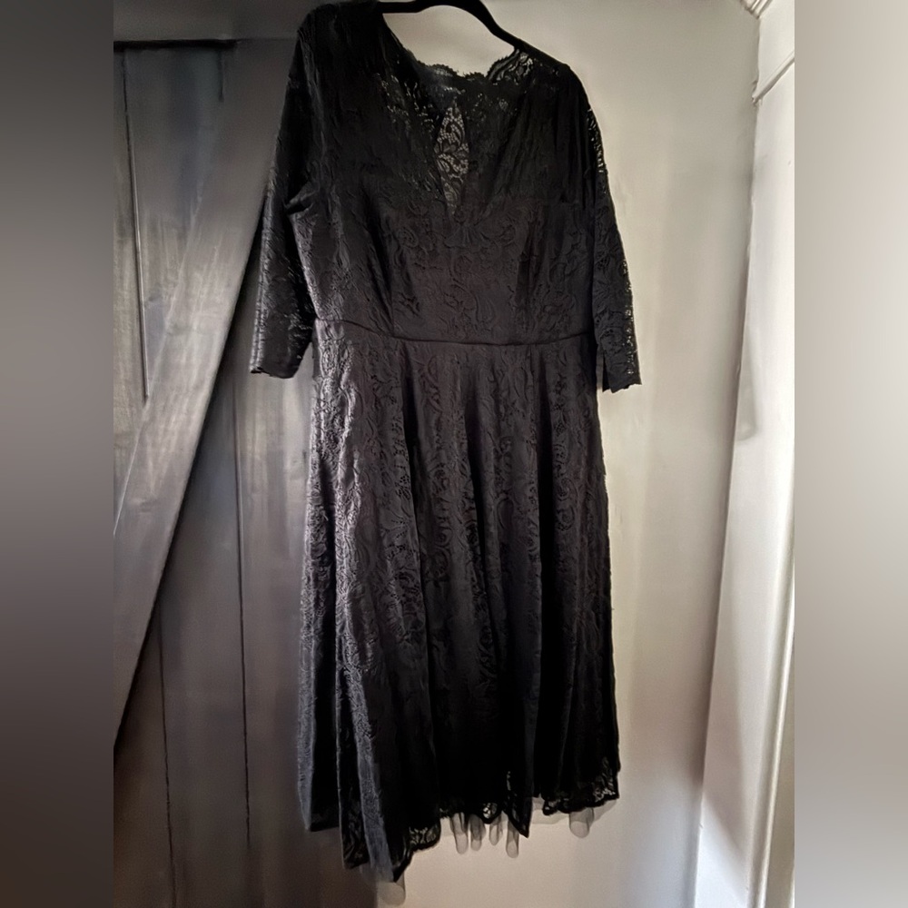 Torrid Black Lace Long Sleeve Dress